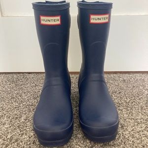 Hunter rain boots, short, adjustable wide calf